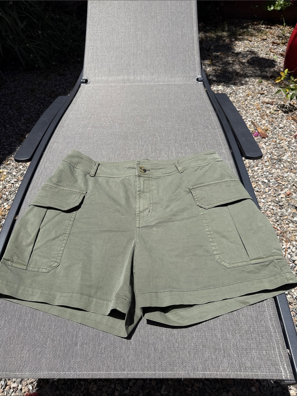 Sundance Olive Cargo Utility Shorts - Green